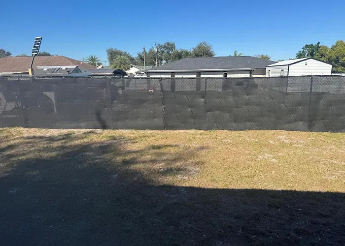 Spacious 3Br Home Sleeps 8 Lanai Fenced Yard